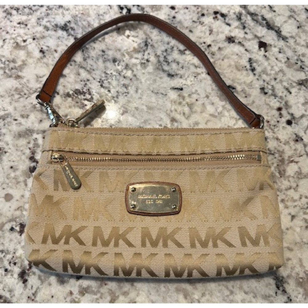 NWOT Michael Kors Jet Set Wristlet Natural - Picture 2 of 7